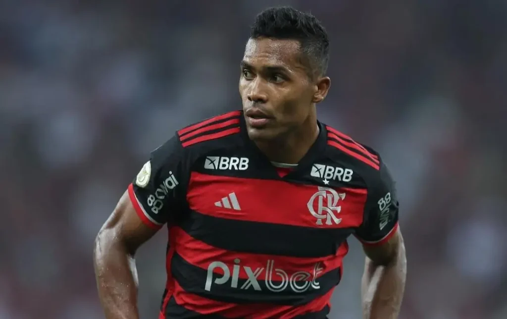 Alex Sandro revela que Flamengo já se prepara para o Mundial e cita “altas expectativas”