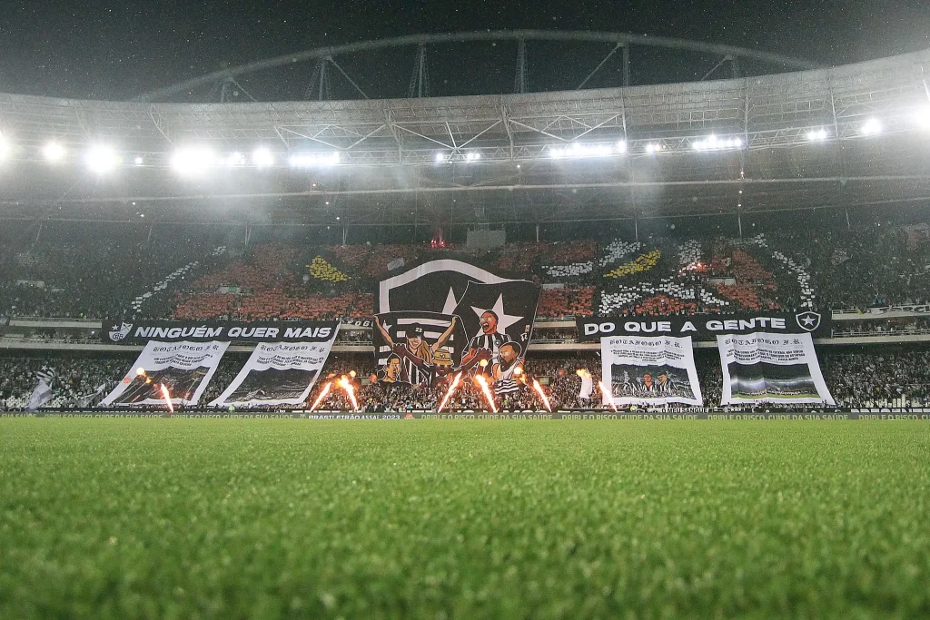 Botafogo anuncia amistoso contra o Coritiba no Nilton Santos antes do Brasileirão