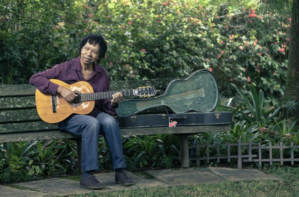 Djavan anuncia novo álbum com lançamento em novembro e turnê para 2026