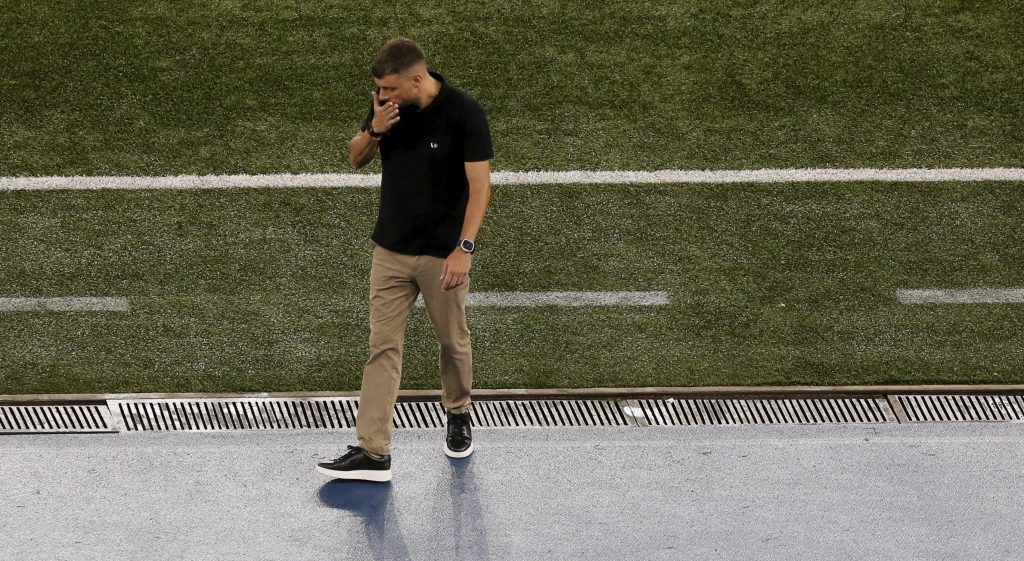 Aqui vão algumas sugestões de títulos alternativos para a postagem: - Botafogo recalcula a rota após a queda na pré-Libertadores - Queda na pré-Libertadores força Botafogo a redesenhar a temporada - Pré-Libertadores derruba planos do Botafogo e exige recalibragem da temporada - Análise: como a queda na pré-Libertadores redefine os planos do Botafogo - Botafogo encara a derrota na pré-Libertadores e traça novo caminho para o ano - Balde de água fria na pré-Libertadores: Botafogo precisa de nova estratégia - Botafogo precisa recalcular a rota após tropeçar na pré-Libertadores - Pré-Libertadores coloca Botafogo em alerta: rumo diferente para a temporada