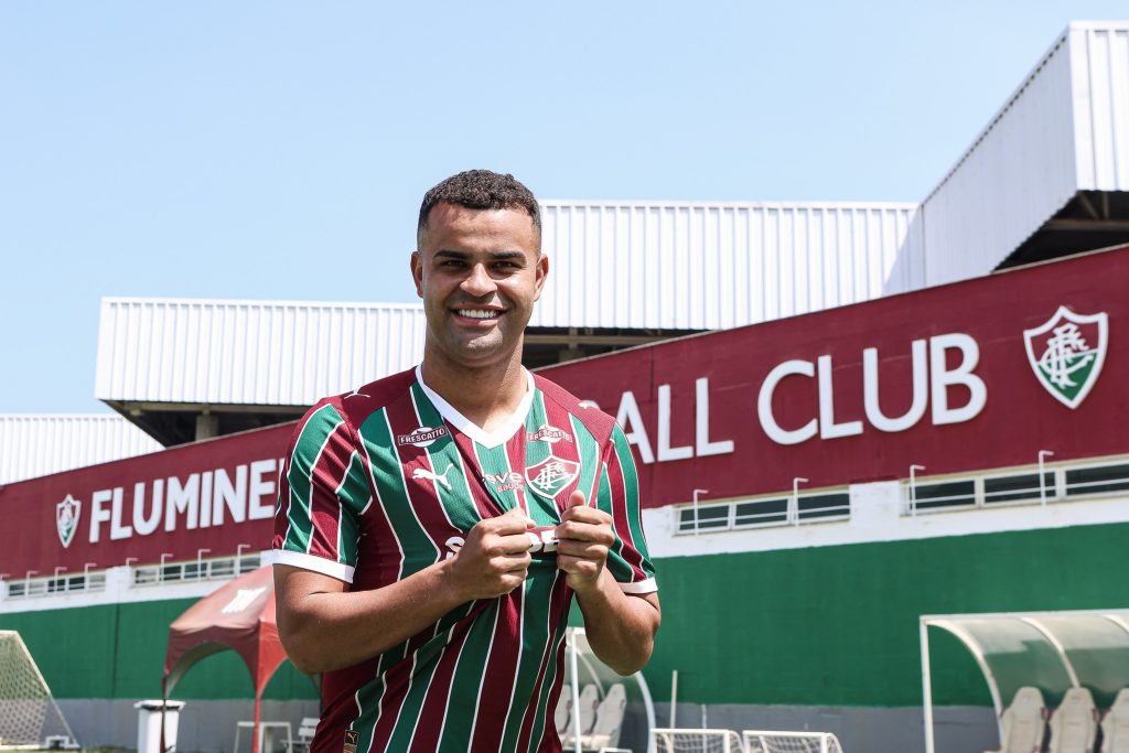 Alisson, ex-São Paulo, é o novo volante contratado pelo Fluminense