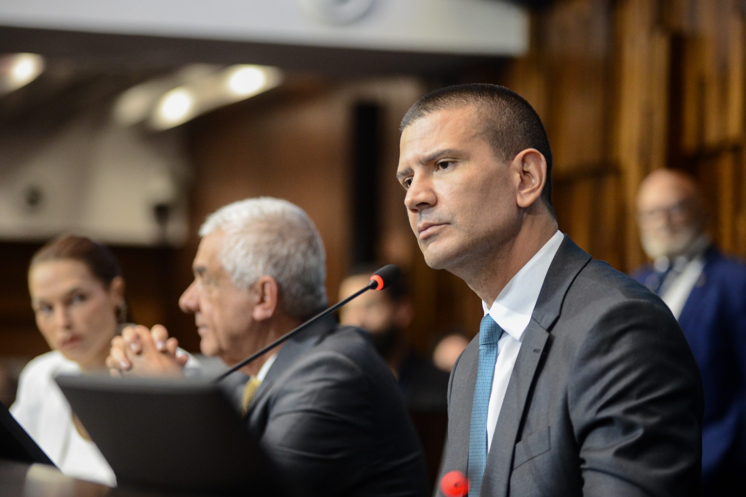 André Marinho e Douglas Ruas buscam aliança estratégica para possível segundo turno no Rio