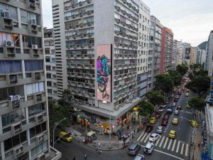 Copacabana se organiza para a inauguração de três hotéis em obras inacabadas
