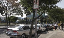 Estacionamento digital total no Rio começa em agosto; entenda o novo sistema