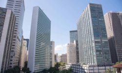 Setor de serviços no Rio avança 5,2% em março, ultrapassando a média do país