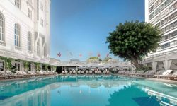 Reforma da piscina principal do Copacabana Palace interrompe atividades por 90 dias