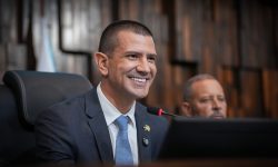 Douglas Ruas traz de volta à Alerj discussão sobre ICMS da Educação após três meses sem avanços
