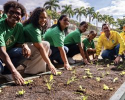 Madureira dá o pontapé inicial para a construção da maior horta urbana global