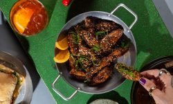 Jurema Bar apresenta novidades no cardápio com pratos criativos, de pizza frita a jiló recheado