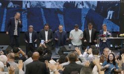 Silas Malafaia acolhe Flávio Bolsonaro, Douglas Ruas e Claudio Castro em cerimônia religiosa no Rio de Janeiro