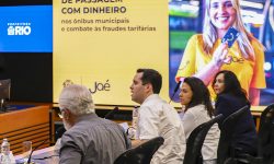 Eduardo Cavaliere desmente rumores sobre eliminação de moedas nos ônibus como fake news