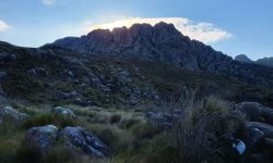 Pico das Agulhas Negras no RJ alcança impressionantes -6,8ºC, a temperatura mais baixa do Brasil
