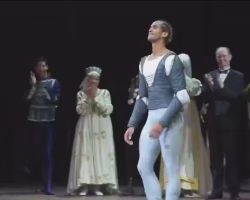 Da favela do Rio ao palco do Australian Ballet: a trajetória de um jovem bailarino pioneiro