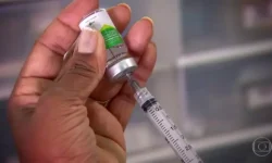 Rio de Janeiro reinicia campanha de vacinação contra a gripe após escassez de imunizantes