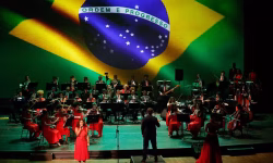 Jovens talentos cariocas levam música brasileira à Muralha da China ao lado da Orquestra Forte de Copacabana